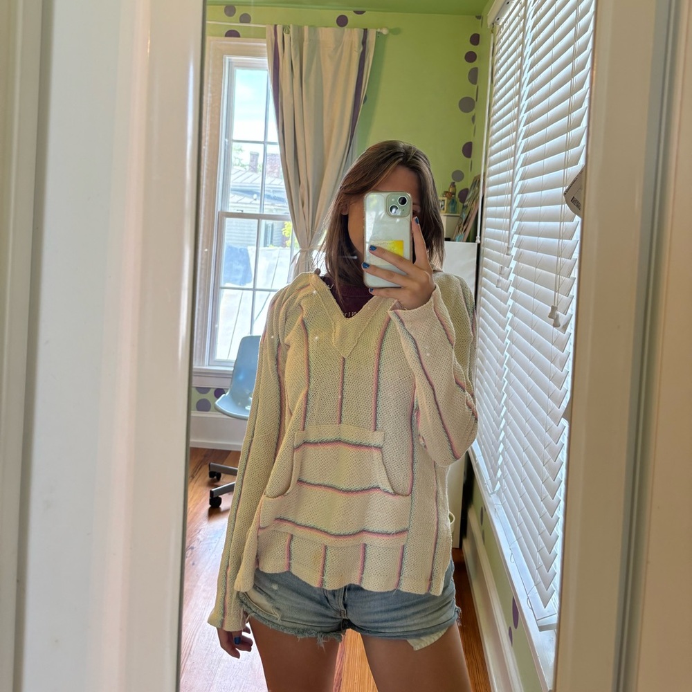 Beachy sweatshirt. Vintage Havana. Size small. White with colored stripes